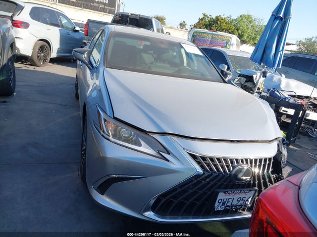 Продажа на аукционе авто 2025 Lexus Es 300h, vin: 58ADA1C16SU075617, номер лота: 44296117