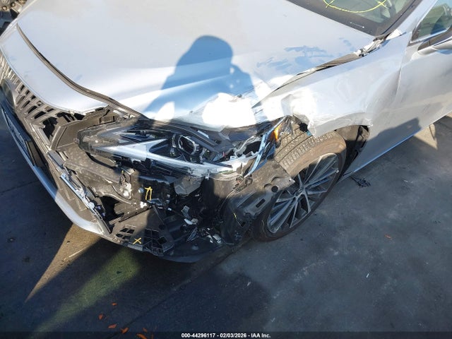 Продажа на аукционе авто 2025 Lexus Es 300h, vin: 58ADA1C16SU075617, номер лота: 44296117