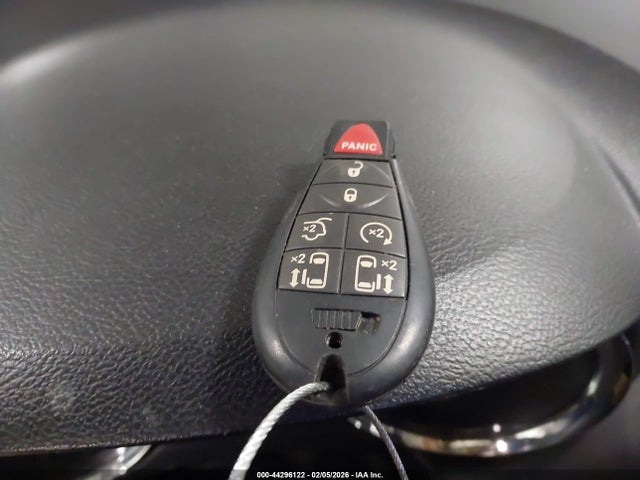 44296122 :رقم المزاد ، 2C4RC1CG0CR194519 vin ، 2012 Chrysler Town & Country Touring-l مزاد بيع