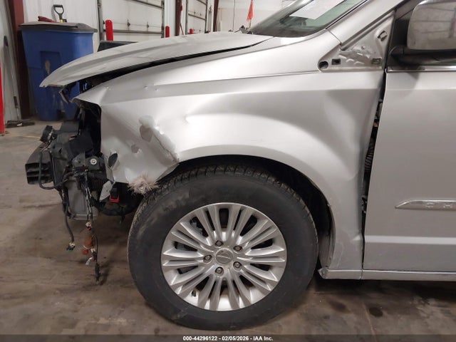 44296122 :رقم المزاد ، 2C4RC1CG0CR194519 vin ، 2012 Chrysler Town & Country Touring-l مزاد بيع