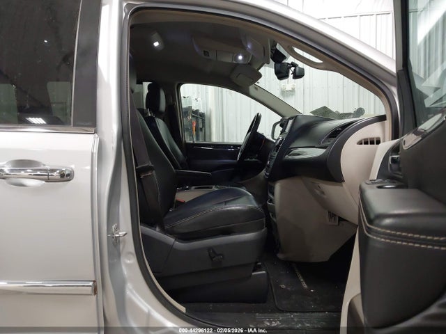 44296122 :رقم المزاد ، 2C4RC1CG0CR194519 vin ، 2012 Chrysler Town & Country Touring-l مزاد بيع