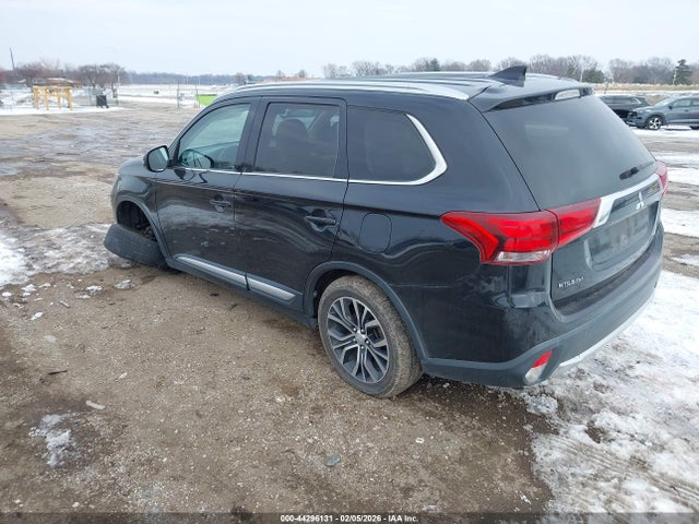 2018 MITSUBISHI OUTLANDER JA4AD3A37JZ004847 Photo 2
