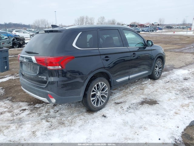2018 MITSUBISHI OUTLANDER JA4AD3A37JZ004847 Photo 3