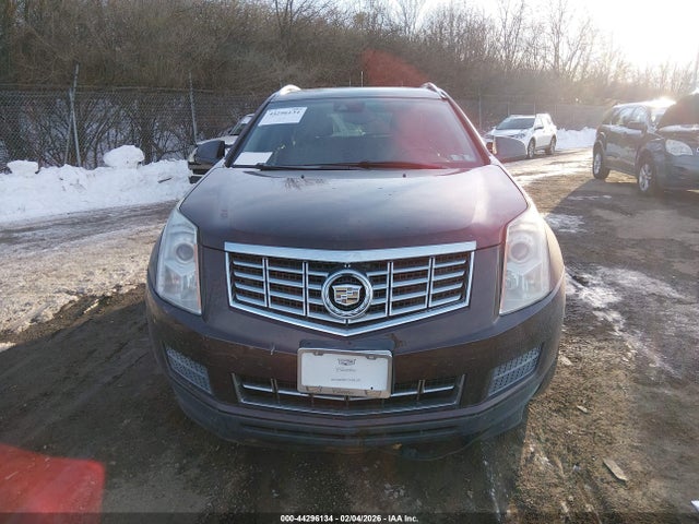 44296134 :رقم المزاد ، 3GYFNBE38FS528830 vin ، 2015 Cadillac Srx Luxury Collection مزاد بيع