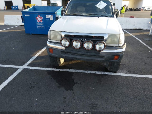 Продаж на аукціоні авто 2000 Toyota Tacoma Prerunner V6, vin: 4TASN92N8YZ575926, номер лоту: 44296141