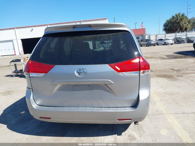 44296181 :رقم المزاد ، 5TDKA3DC4CS015095 vin ، 2012 Toyota Sienna Le 8 Passenger مزاد بيع