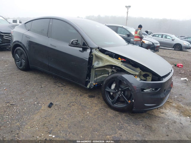 2026 TESLA MODEL Y 7SAYGDEE1TA587485 Photo 0