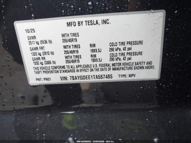 2026 TESLA MODEL Y 7SAYGDEE1TA587485 Photo 8