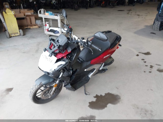 2024 HONDA ADV160 MLHKF5459R5001400 Photo 1