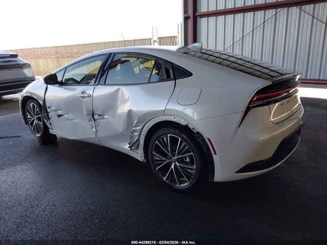 Toyota PRIUS XLE 2023 JTDACAAU1P3000424 Image 3