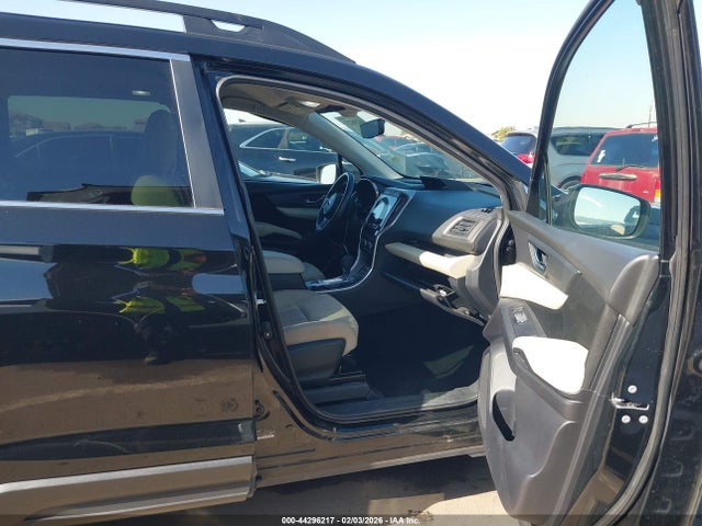 4S4WMACD8K3425076 Subaru Ascent Premium