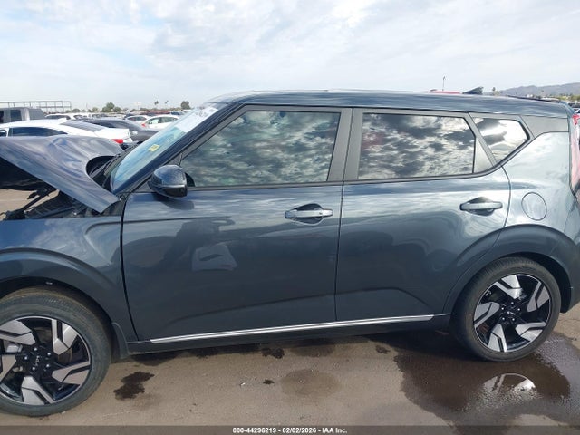 KNDJ53AU5S7273745 KIA Soul Gt-line