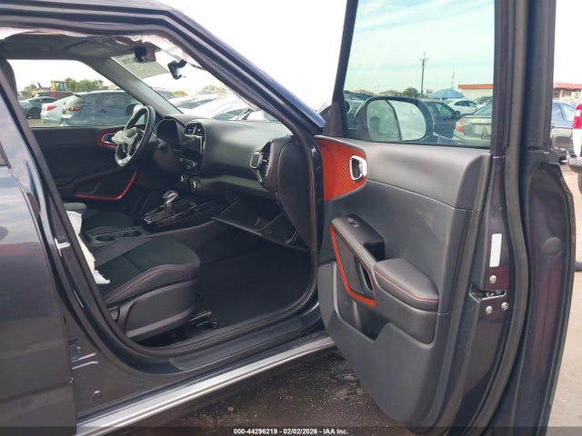 KNDJ53AU5S7273745 KIA Soul Gt-line
