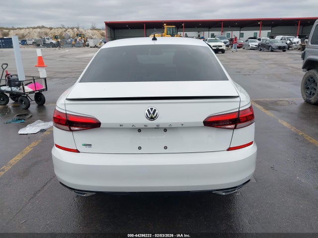 44296222 :رقم المزاد ، 1VWMA7A31MC011316 vin ، 2021 Volkswagen Passat 2.0t R-line مزاد بيع