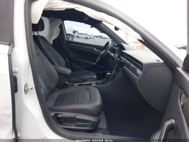 2021 VOLKSWAGEN PASSAT 1VWMA7A31MC011316 Photo 4