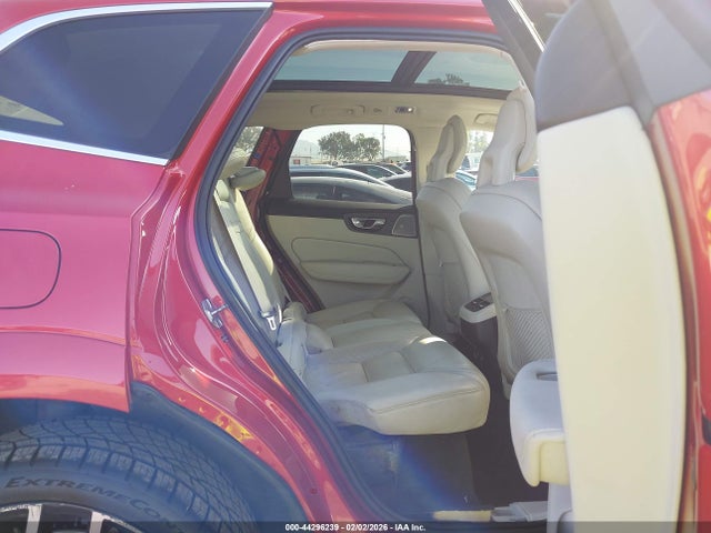 2019 VOLVO XC60 LYVA22RL8KB178381 Photo 7