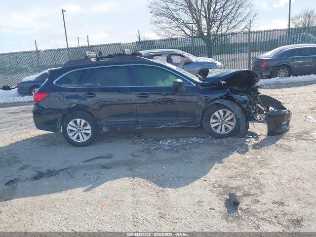 Subaru Outback 2.5i Premium 2018 4S4BSACC5J3261893 Image 13