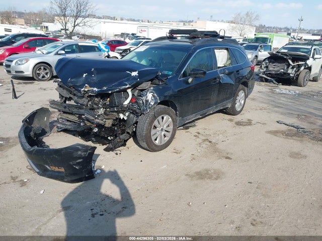 Subaru Outback 2.5i Premium 2018 4S4BSACC5J3261893 Image 2