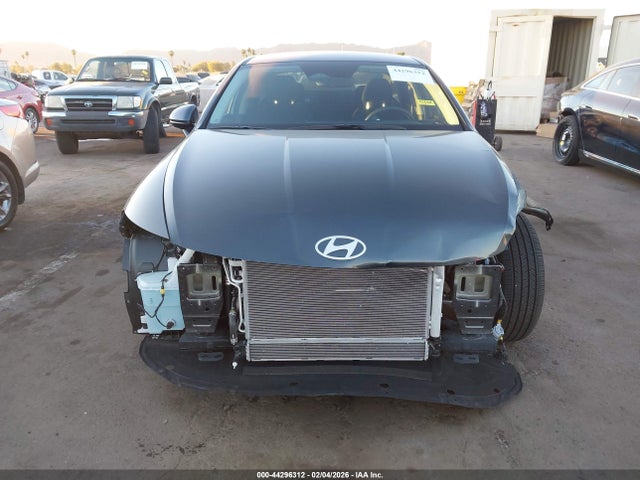 KMHL34JJ4SA107385 Hyundai Sonata Hybrid Sel
