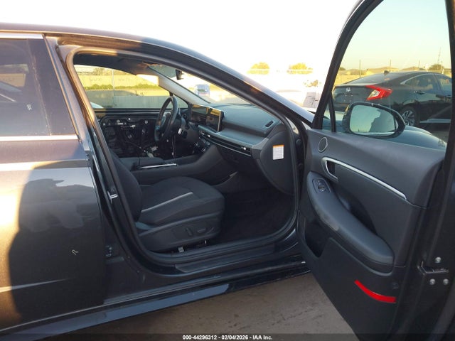 KMHL34JJ4SA107385 Hyundai Sonata Hybrid Sel