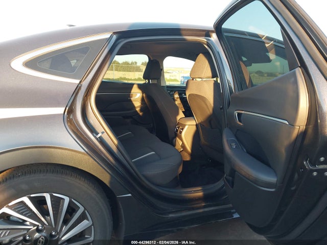 KMHL34JJ4SA107385 Hyundai Sonata Hybrid Sel