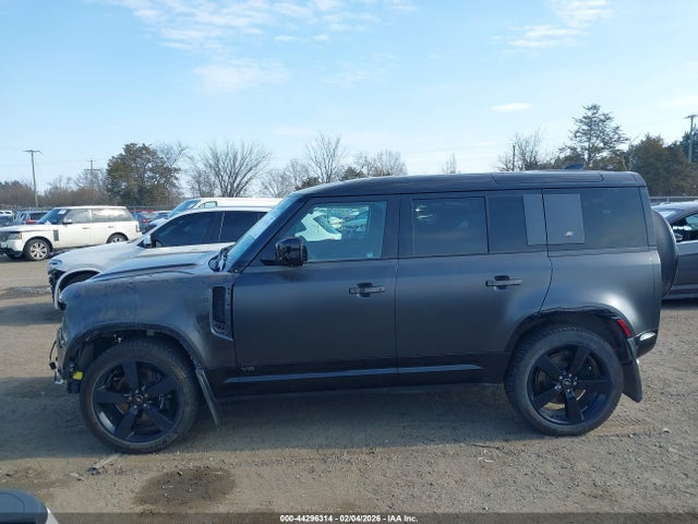 SALEWEEE4P2124382 Land Rover Defender 110 Carpathian Edition/110 V8