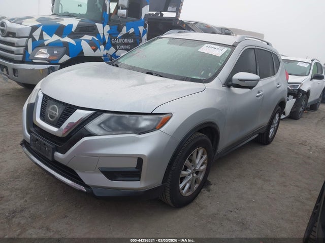Nissan ROGUE SV 2017 JN8AT2MVXHW283680 Image 2