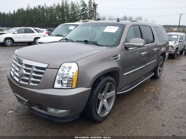 2011 CADILLAC ESCALADE ESV 1GYS4HEF2BR178994 Photo 1