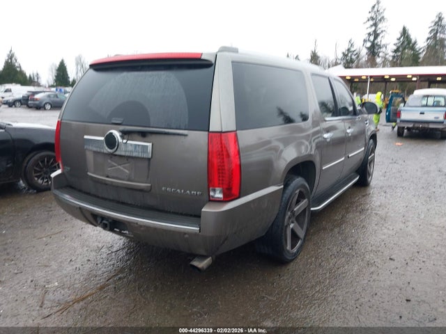 2011 CADILLAC ESCALADE ESV 1GYS4HEF2BR178994 Photo 3