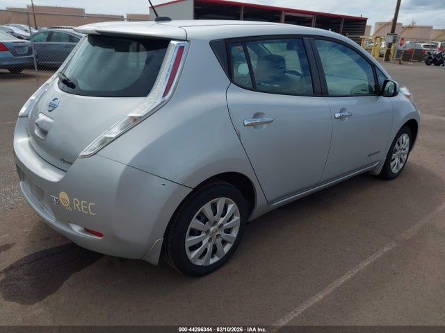 Nissan LEAF S 2017 1N4BZ0CP7HC306376 Image 4
