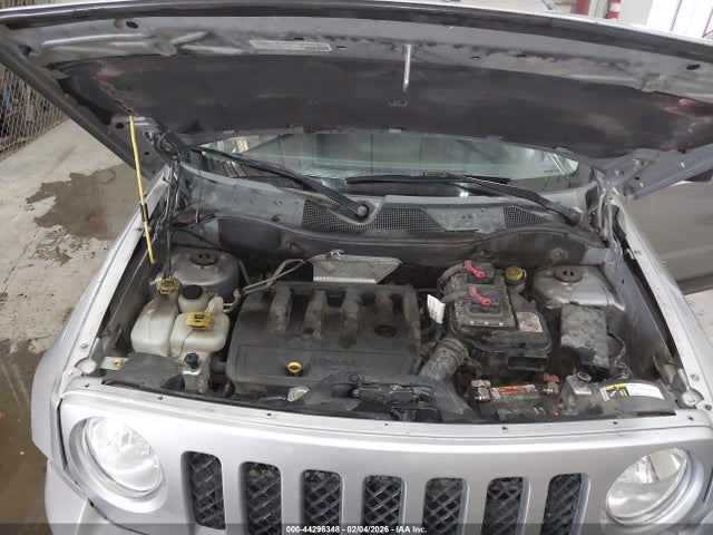 1C4NJRBB3GD757547 Jeep Patriot Sport