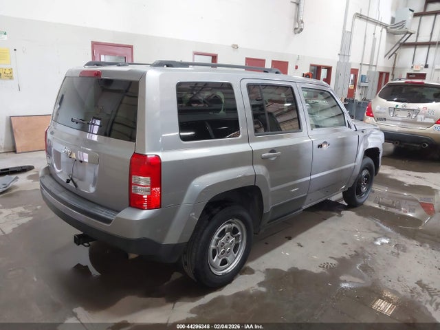 1C4NJRBB3GD757547 Jeep Patriot Sport