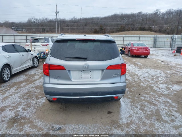 5FNYF6H92GB117145 Honda Pilot Touring