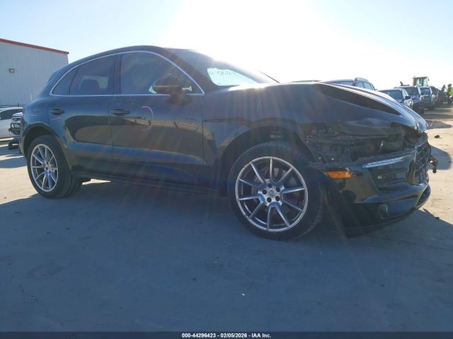 2016 PORSCHE MACAN WP1AB2A51GLB54065