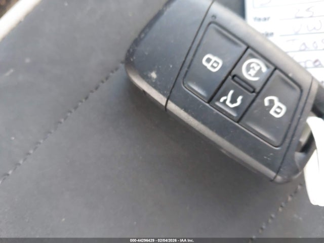 44296429 :رقم المزاد ، 3VVVC7B2XSM010587 vin ، 2025 Volkswagen Taos 1.5t Se مزاد بيع