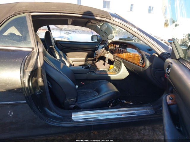 1997 JAGUAR XK8 SAJGX2741VC005360 Photo 4