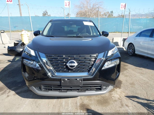 JN8BT3BA7PW437089 Nissan Rogue Sv Fwd
