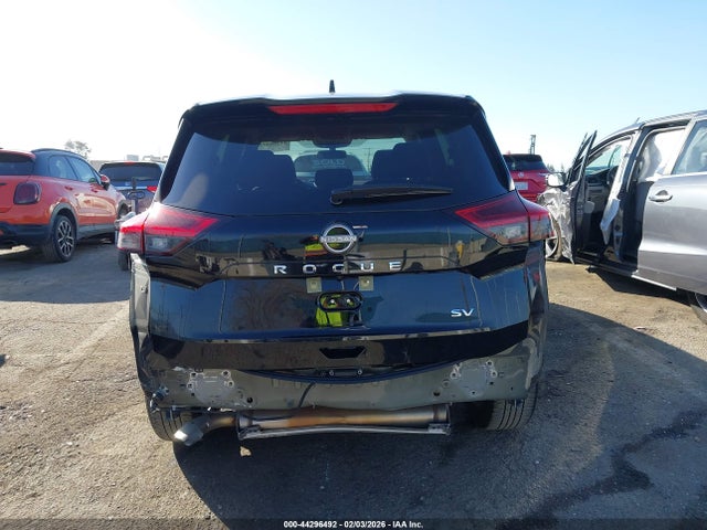 JN8BT3BA7PW437089 Nissan Rogue Sv Fwd