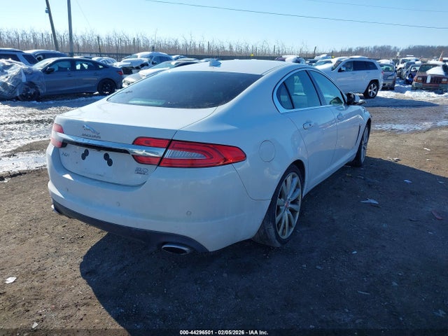 2014 JAGUAR XF SAJWJ0EF2E8U26710 Photo 3