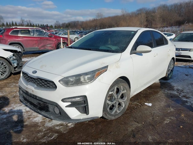 44296510 :رقم المزاد ، 3KPF24AD4ME411086 vin ، 2021 Kia Forte Lxs مزاد بيع