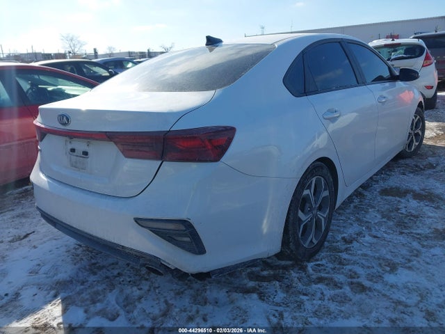 44296510 :رقم المزاد ، 3KPF24AD4ME411086 vin ، 2021 Kia Forte Lxs مزاد بيع