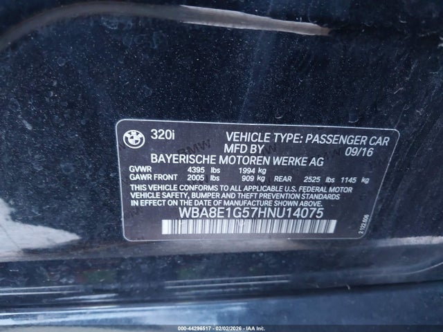WBA8E1G57HNU14075 BMW 320i