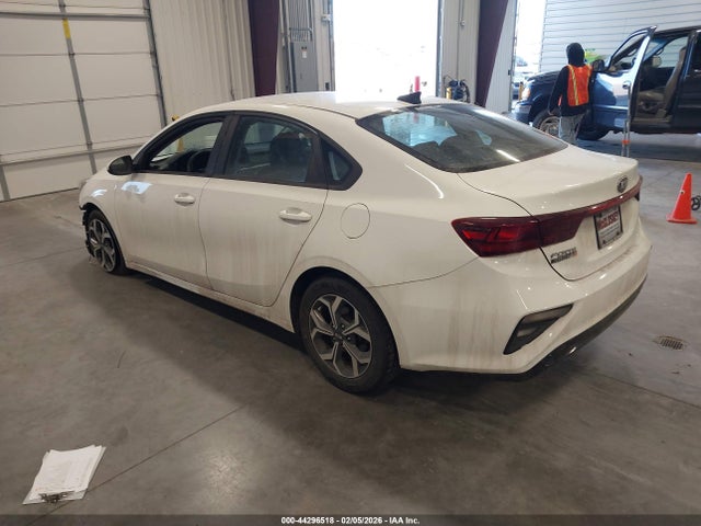 Продажа на аукционе авто 2021 Kia Forte Lxs, vin: 3KPF24AD1ME313424, номер лота: 44296518