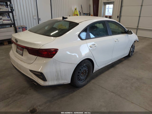 Продажа на аукционе авто 2021 Kia Forte Lxs, vin: 3KPF24AD1ME313424, номер лота: 44296518
