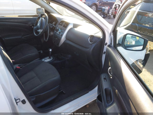 3N1CN7AP8HK419837 Nissan Versa 1.6 Sv