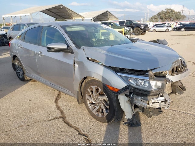 Honda CIVIC EX 2017 2HGFC2F72HH545465 zdjęcie główne