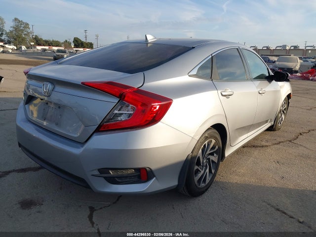 Honda CIVIC EX 2017 2HGFC2F72HH545465 Image 4