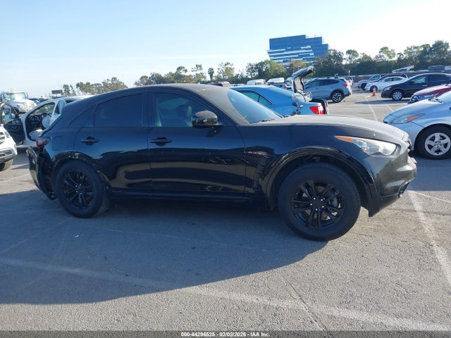JN8CS1MU6GM671111 Infiniti QX70