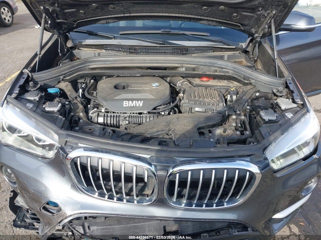 2016 BMW X1 WBXHT3Z37G4A51769 Photo 9