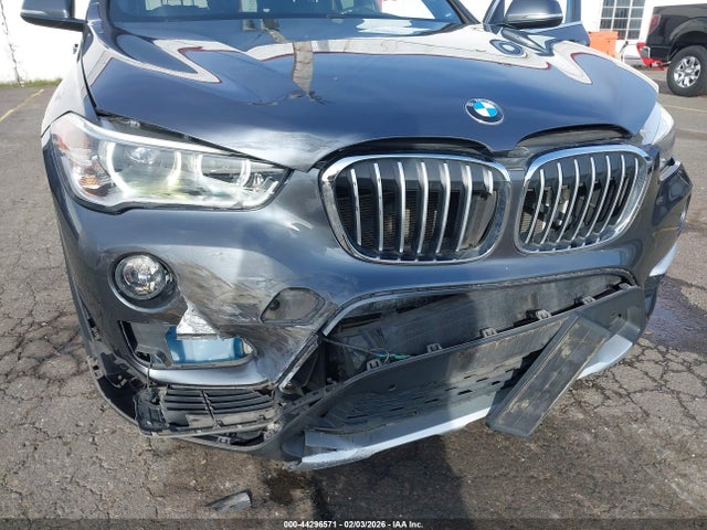 2016 BMW X1 WBXHT3Z37G4A51769 Photo 5